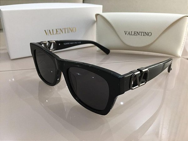 Óculos Valentino