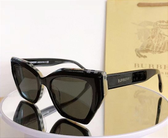 Óculos Burberry