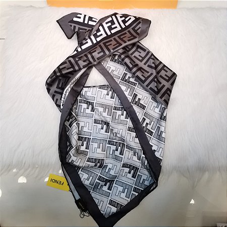 Lenço Fendi