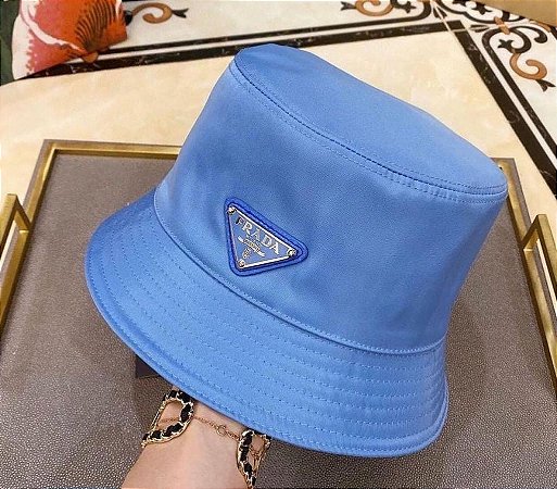 Bucket Prada