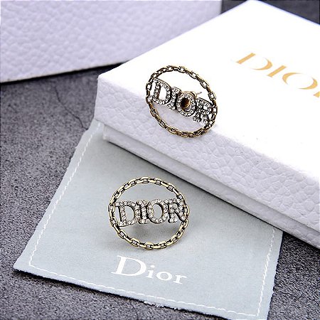 Brinco Dior