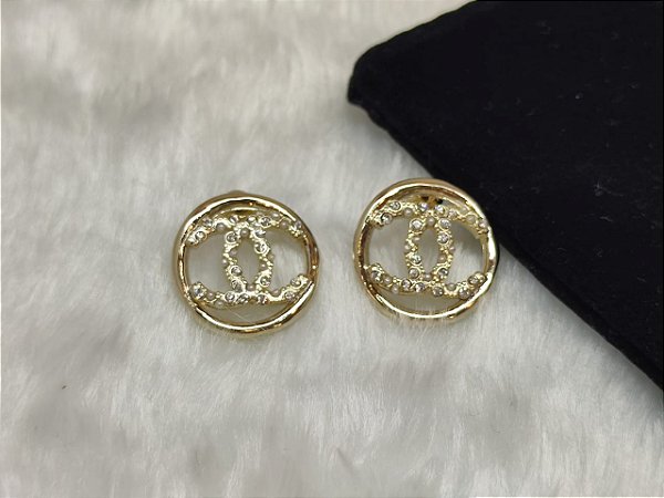 Brinco Chanel