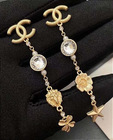 Brinco Chanel