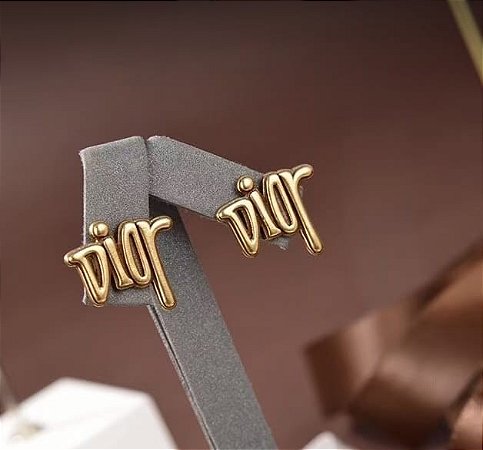 Brinco Dior