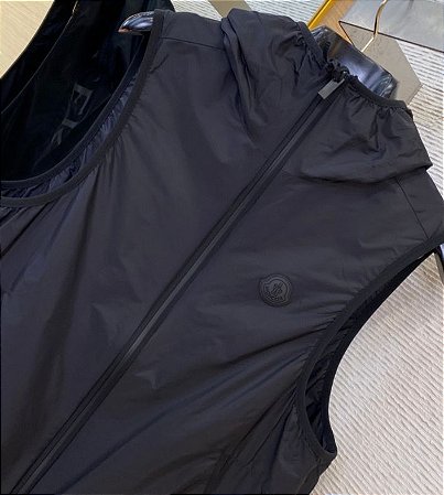 Colete Moncler