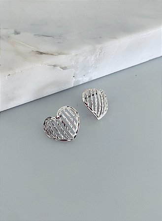 Brinco de coração diamantado em banho de prata BR00007