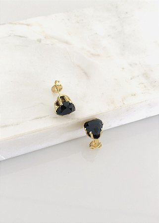 Brinco de coração preto em banho de ouro 18k