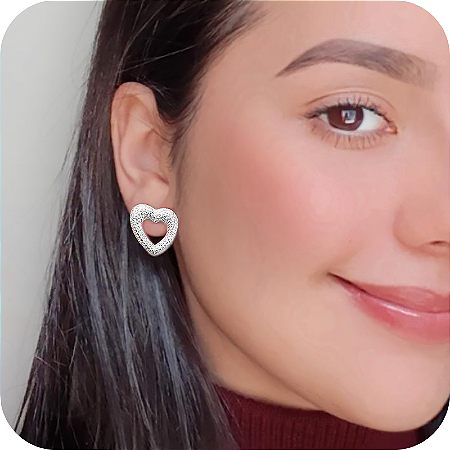 Brinco de Coração Todo Cravejado com Microzircônias - Banhado Ouro 18k