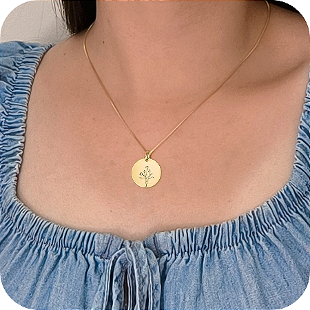 Pingente Plaquinha com Desenho de Flor - Banhado a Ouro 18k