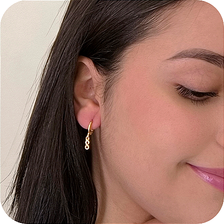 Brinco Argolinha de Click com Pingente Infinito - Banhado a Ouro 18k