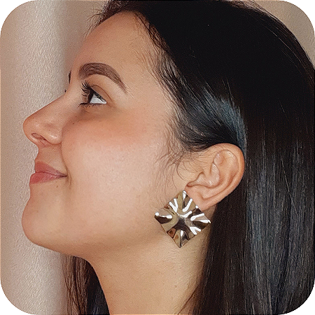Brinco Orgânico Quadrado - Banhado a Ouro 18k
