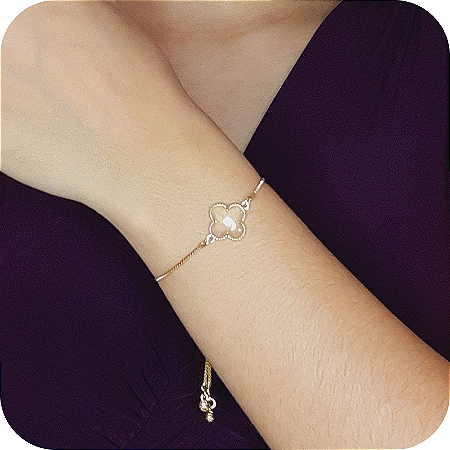 Pulseira de Trevo Ajustável com Pedra Cristal - Banhada a Ouro 18k