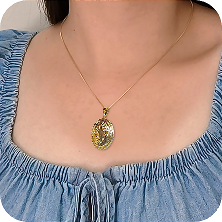 Pingente Relicário Oval Estilo Vintage - Banhado a Ouro 18k