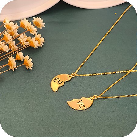 Corrente Metadinha Eu e Vc - Design Próprio - Banhada a Ouro 18k