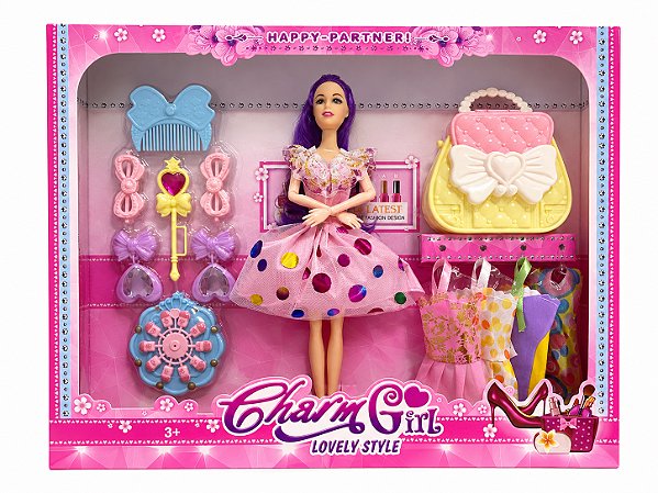 BONECA COM ACESSÓRIOS