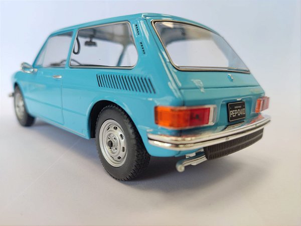VOLKSWAGEN BRASILIA AZUL 1976 CALIFORNIA TOYS 1/24