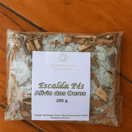 Escalda Pés Aromaterapia Conforto e Alívio das Dores 250g | Arnica e Óleos Essenciais de Hortelã, Melaleuca e Eucalipto