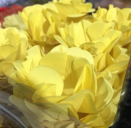 40 Forminhas Para Doces Finos Style Amarelo Bebe