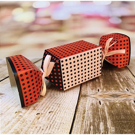 10 Caixa Bala Lembrancinha Festa Póa Vermelho/Preto 8.6 (Nc Toys)