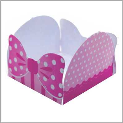50 FORMINHAS TEMA LAÇO ROSA PARA DOCES 4 PÉTALAS 3,3X3,3X2,2  41.3 (NC TOYS SIMPLES)