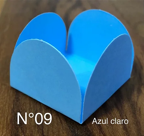 50 Forminhas Azul Claro Para Doces 4 Pétalas 3,3X3,3X2,2 10.6 (Nc Toys Simples)