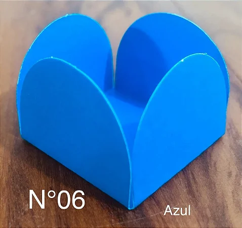 50 Forminhas Azul Para Doces 4 Pétalas G 4X4X2.7 ( 55.5 ) Nc Toys G