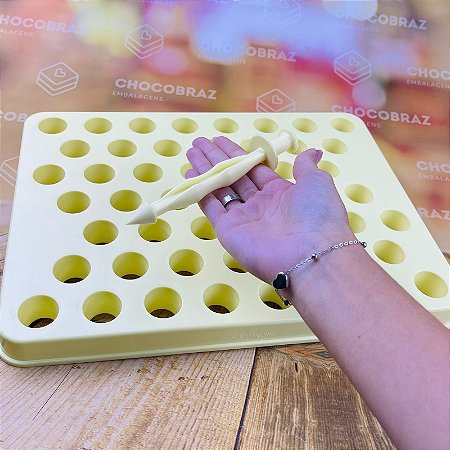 PLACA PORCIONADORA C/ EMPURRADOR 2 EM 1 AMARELO 15g (Blue Star)