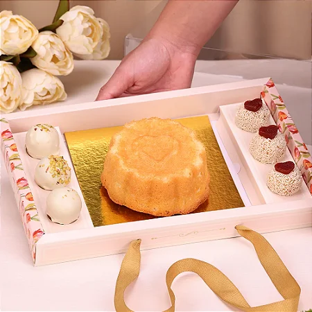10 CAIXA PARA BENTO CAKE COM BASE LAMINADA + 6 DOCES TULIPAS ( MÃES E NAMORADOS JANGO 2025 )