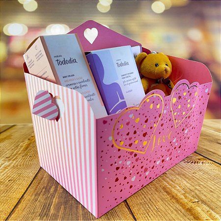 05 CESTA ENVELOPE DIA DOS NAMORADOS  LOVE 21X13X20cm 5487 (IDEIA NAMORADOS 2025)
