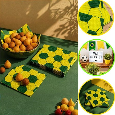 50 GUARDANAPOS VERDE E AMARELO BOLA DE FUTEBOL FESTA  19,5 X 22,5 CAMPFESTA