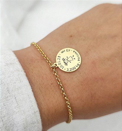 Pulseira Personalizada Medalhinha dados de nascimento.
