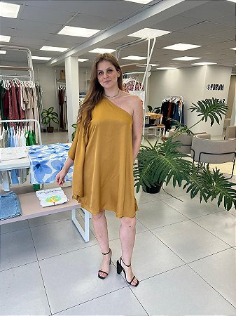 VESTIDO CURTO UM OMBRO SÓ MANGA ASSIMÉTRICA