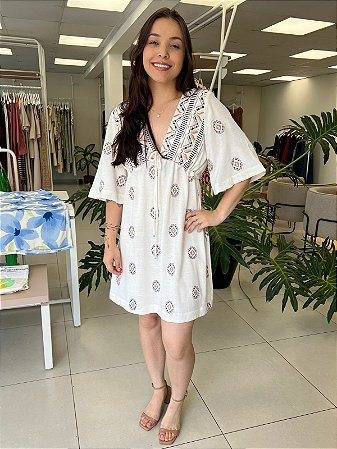 VESTIDO CURTO LINHO BORDADO