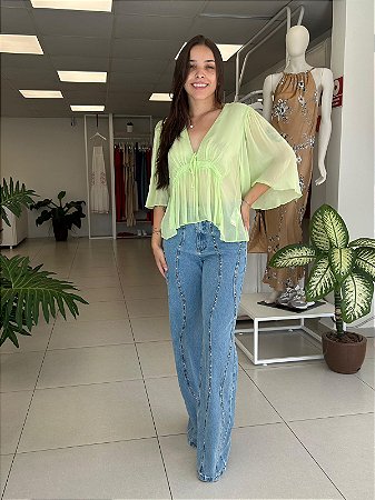 BLUSA FLUIDA EM VOIL DE VISCOSE
