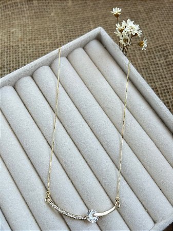 COLAR PONTO DE LUZ COM DETALHES CRAVEJADOS BANHADO A OURO