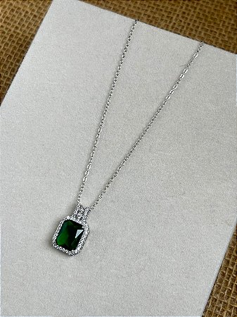 COLAR PINGENTE QUADRADO VERDE