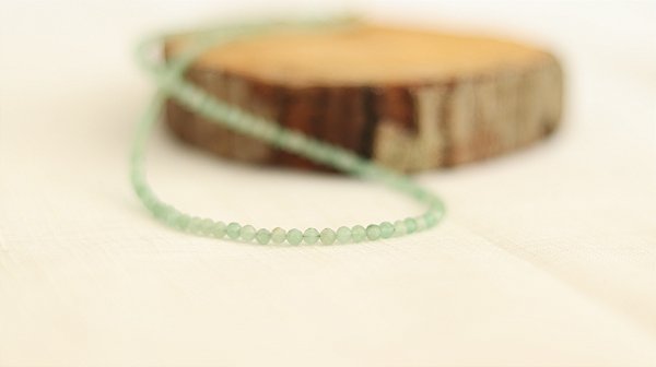 Colar Choker de Quartzo Verde