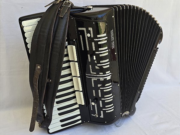 Acordeon 120 Baixos Sílvio Soprani "Já Eletrificada"
