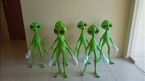 Boneco Alienigena ET extraterrestre Verde
