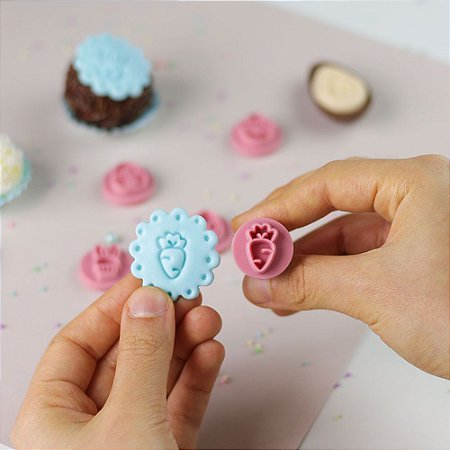 Kit 6 Carimbos 2cm Para Marcador Brigadeiros Doces Beijinho Páscoa Brilhante BlueStar