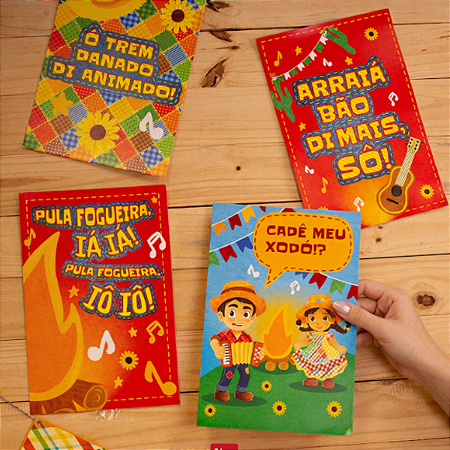 Kit Decorativo Painel 4 Cartazes Para Parede Arraiá Com Frases Festa Junina Fogueira C6031 Ideia