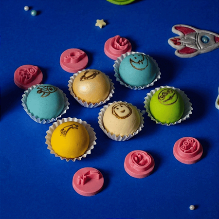 Kit Carimbos Astronauta 2cm BlueStar Para Doces e Brigadeiros