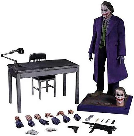 Boneco Joker  Hot Toys O Cavaleiro das Trevas - O Coringa (2.0)