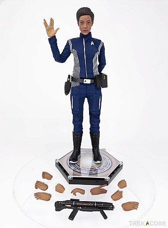 Exo-6 1/6 Star Trek Commander Michael Burnham