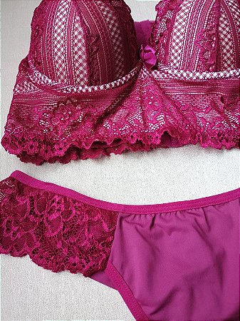 Lingerie conjunto de sutiã e calcinha renda vinho e bege com bojo e aro
