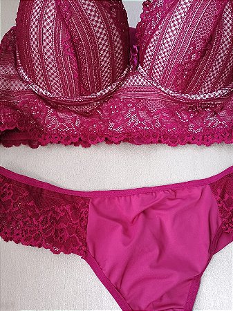 Lingerie conjunto de sutiã e calcinha plus size renda vinho e bege com bojo e aro