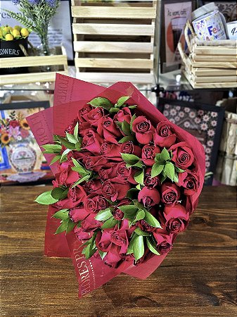 Buquê Imponenza - 50 Rosas Nacionais