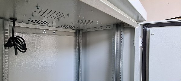 Rack Outdoor IP55 Com Compartimento 6U para Baterias Poste/Piso/Torre ...