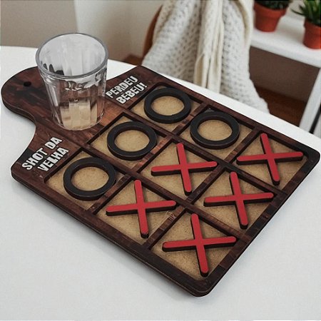 Jogo da Velha Shots para Bebidas Alcoólicas – Diversão, Castigos e Brincadeiras no Churrasco com Amigos – Copos de Dose Inclusos