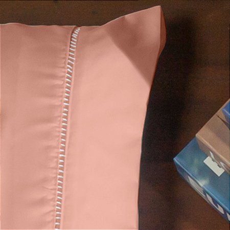 Par de Fronhas 70cm x 50cm 2 Peças Laura 100% Poliéster Toque Percal 200 Fios